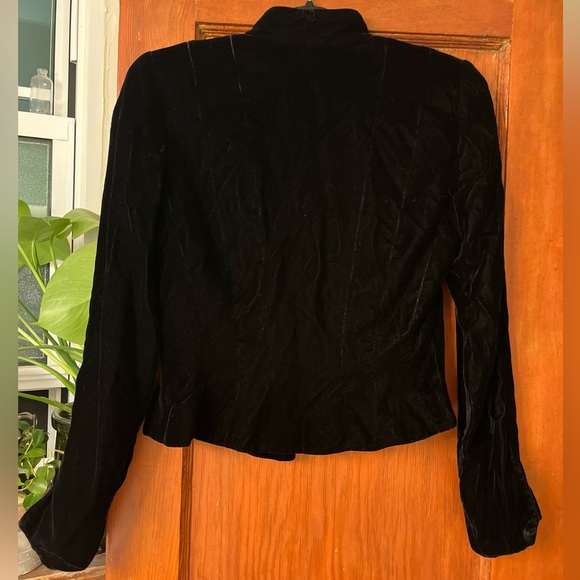 Vintage Black Velvet Gorgeous Lined Tailored And Fitted Button Front Jacket - Picture 6 of 15